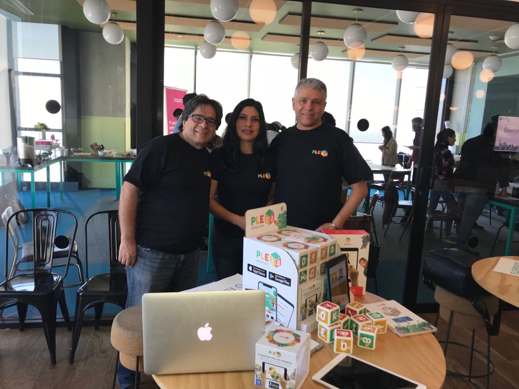 PleIQ_es's tweet photo. Presentes en Ciudad de #Mexico como parte del #ExaDay demostrando todo el poder educativo de #PleIQ y sus #InteligenciasMultiples #edtech #educacion #educacioninfantil #Preescolar #Chile #Latam https://t.co/nE139NxEa5