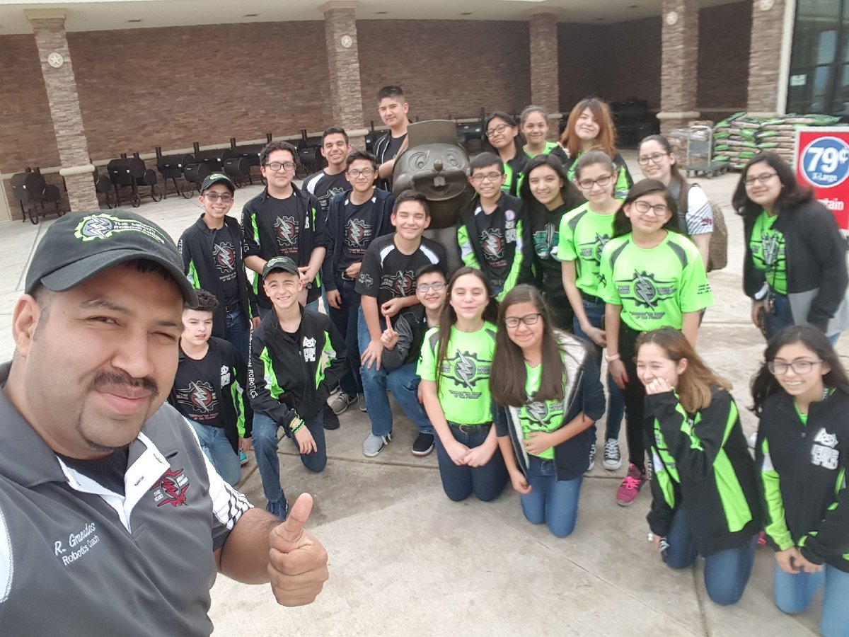 RogueRanger8573's tweet photo. Our FTC Lady ROBO-RANGERS #13523 & ROBO-RANGERS #13512 are almost to Austin, TX for the FTC Alamo Regional Championship. But first our traditional Buc-ee's Pit Stop & some Grub. @FIRSTweets @FTCTeams #OMGrobots #FTCteams #RELICRECOVERY #GOGOROBORANGERS #STEMSQUAD #CleanRestroom https://t.co/bYrriRexiU