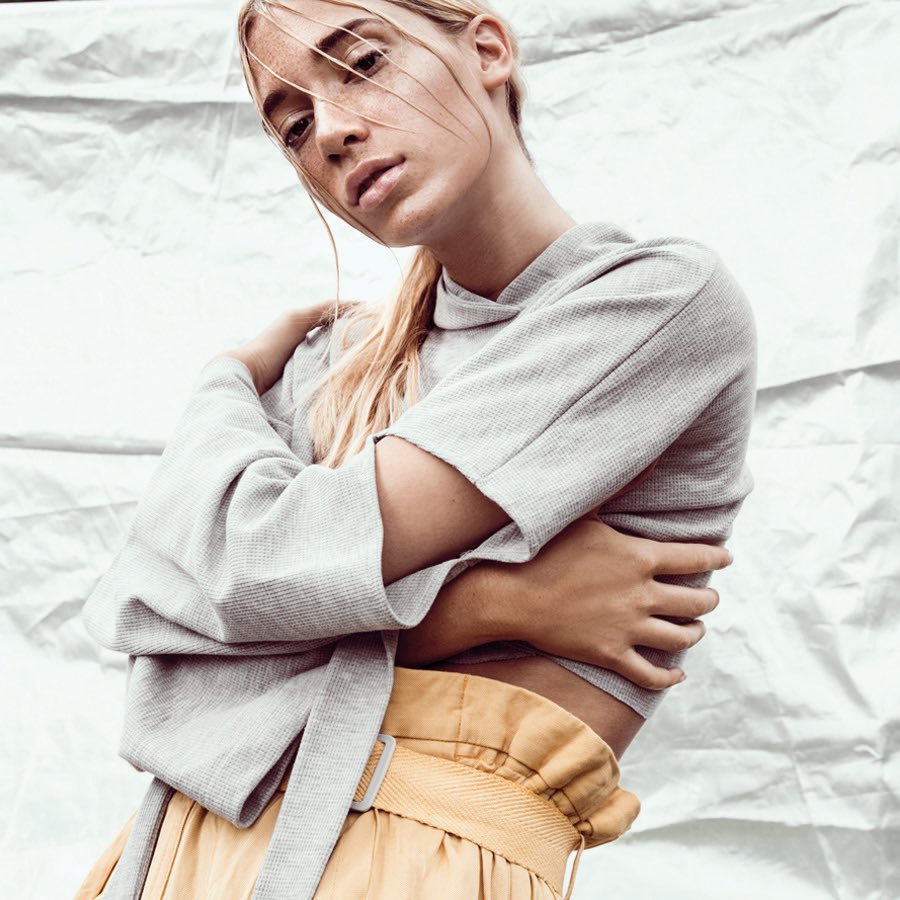 - Fotografía: <a href="/tarallo/">ana laura</a>.gal
- Estilismo y producción: <a href="/matiasirala_/">Mati</a> 
- MakeUp @makeupbycarobazzi 
- Modelos: @heylulagallo <a href="/katikatv/">Cat Valet</a>