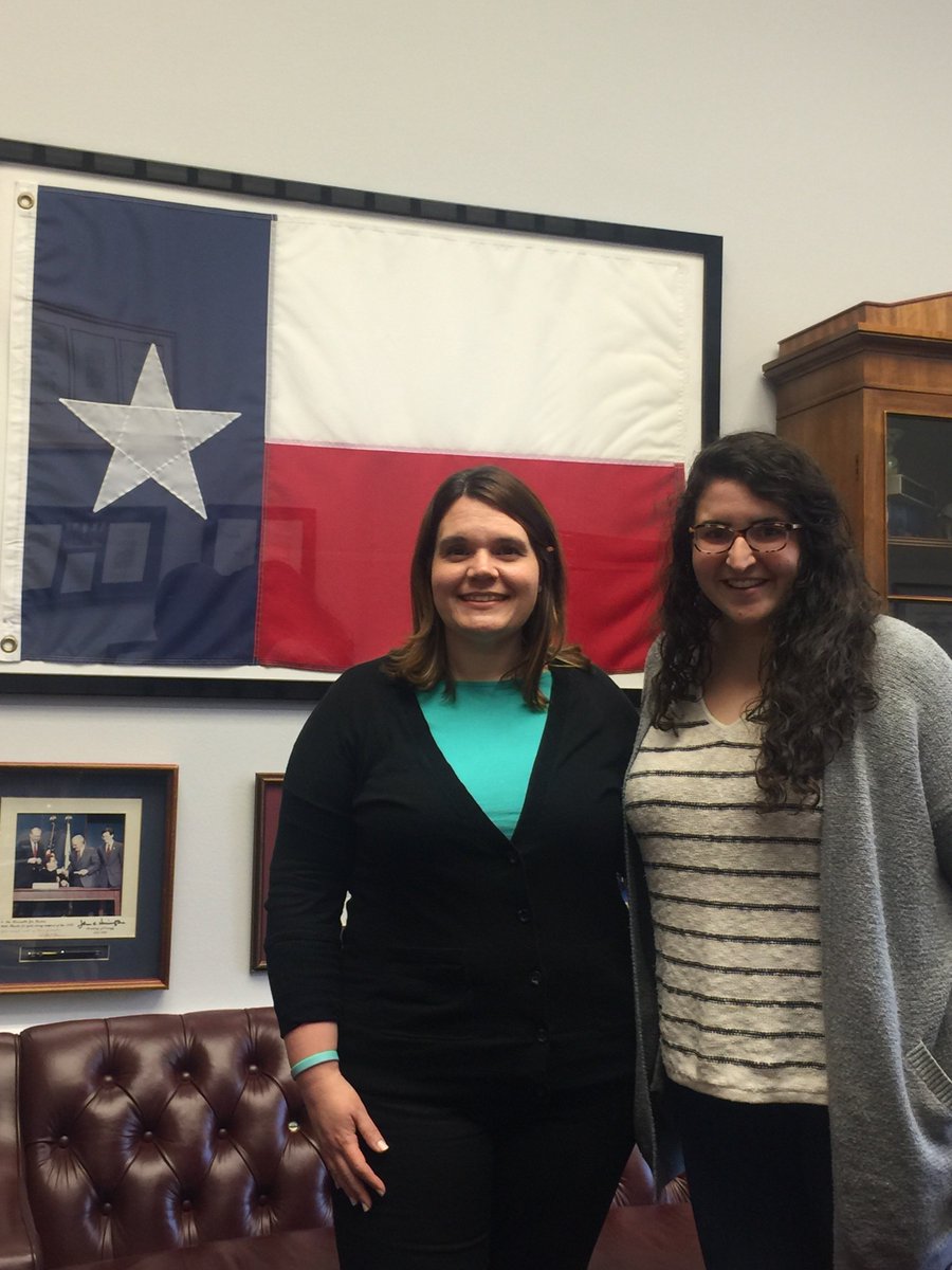 cancerwrangler's tweet image. Thank you to Gabel one of @RepJoeBarton&apos;s staffers, for an amazing meeting this afternoon! What a wonderful day on the Hill advocating for the Task Force to retain #HPV #cotesting #wearecervivor #cervivorambassador