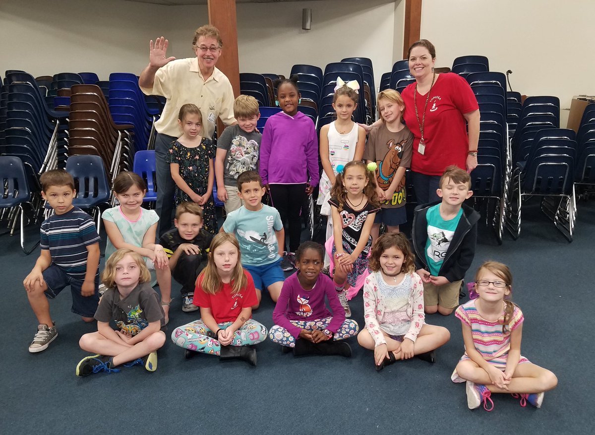 dudda0811's tweet image. Fun morning hanging out with Jack Hartmann!!!
@TESBraves #learningwhilehavingfun