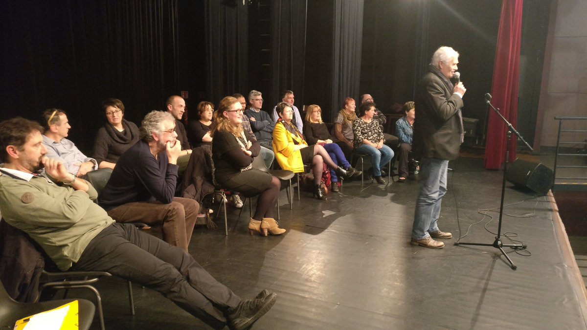 AuteriveAutreme's tweet photo. Ce soir, présentation des nouveaux élus aux agents communaux ! Merci à tous d'être venus échanger avec nous ce petit moment de convivialité ! #AuteriveAutrement https://t.co/pRo6AkzCOB