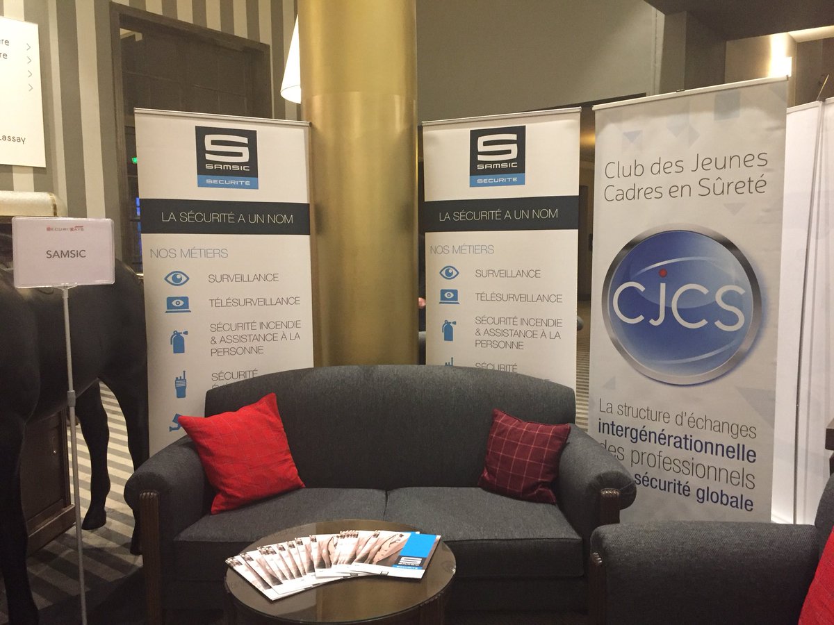 CJCSofficiel's tweet photo. La semaine passée, invité par notre partenaire @SamsicFrance, @CJCSofficiel était présent aux #SecuriDays pour animer un atelier-débat "Nouvelle #génération et recrutement : La #sécurité attire-t-elle les #jeunes candidats? Comment être au rendez-vous?" #jeunesse @Jerome_Laurent https://t.co/QTqrVnwnWX