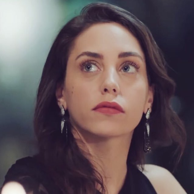 FatmaEzzahraBe1's tweet photo. Queen 👸 maşallah 😍
Eylül Erdem Denizoglu ❤
#KalpAtışı #AlEy #GökhanAlkan #ÖyküKarayel https://t.co/LkOpqvu2R7