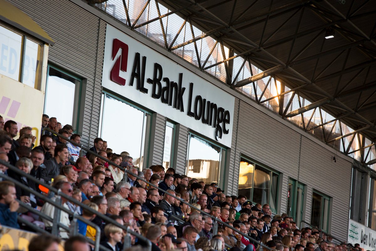 FCNordsjaelland's tweet image. 📣 | @ALbank_ bliver partner for pigerne

Danskerne foretrukne bank går nu aktivt ind i FC Nordsjællands satsning på pige- og kvindefodbold og bliver, nøjagtigt som på drenge- og herresiden, eksponeret på ryggen af spilletrøjerne #sameteam #samegame

👇
fcn.dk/2018/02/arbejd…