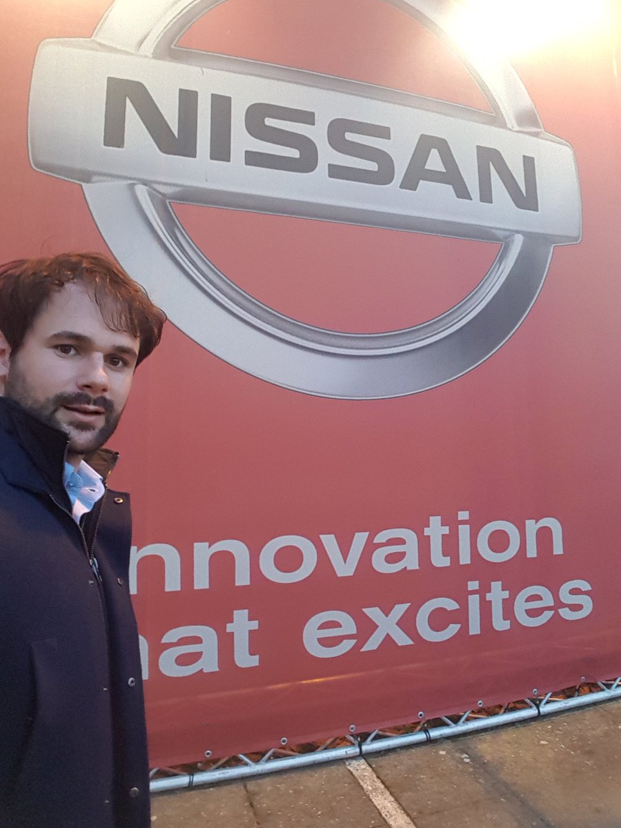 In <a href="/Nissanitalia/">Nissan Italia</a> per un nuovo capitolo della #eMobilityRevolution
#SimplyAmazing 🚘☇ #ElectrifyTheWorld #Nissan #Leaf