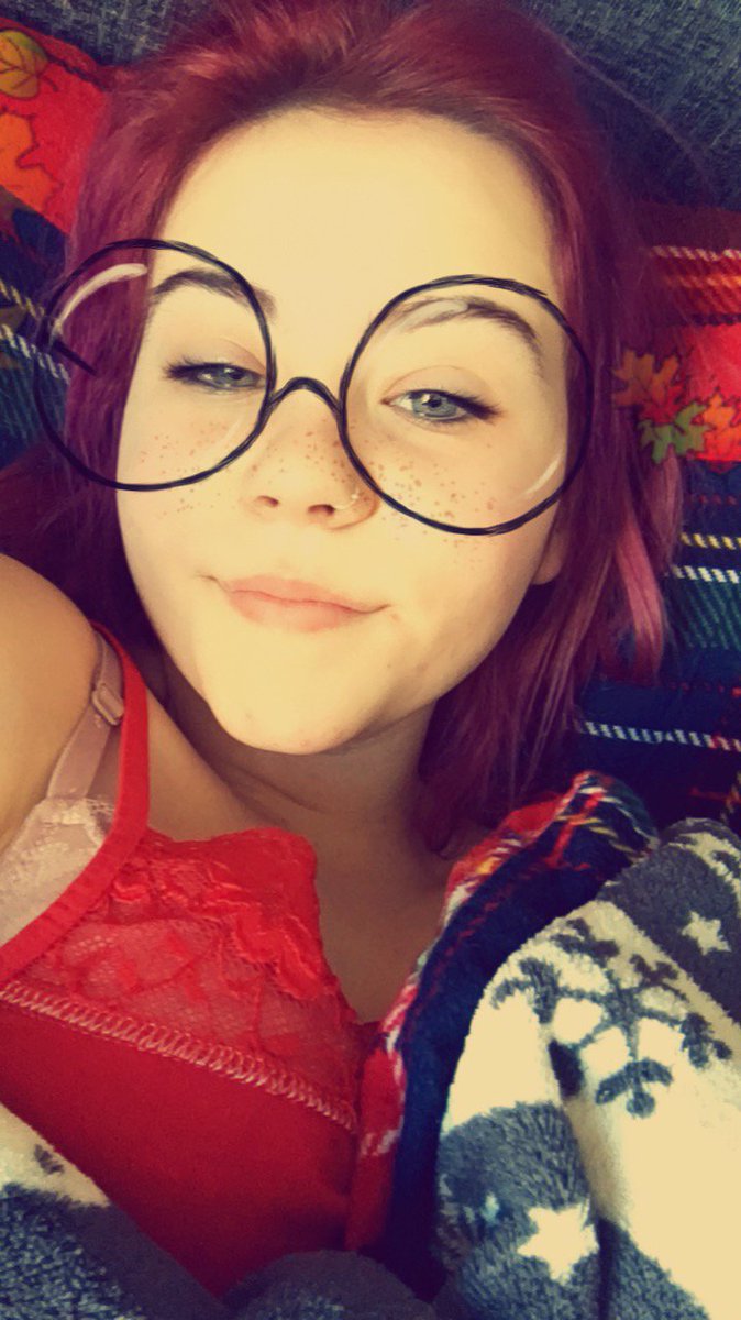 Racheljade16 tweet picture