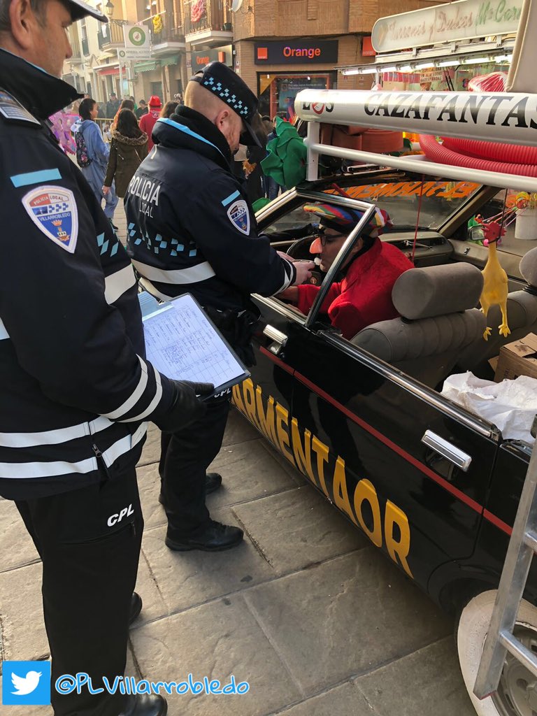 PLVillarrobledo's tweet photo. #InfoPLVdo Como cada año, todos l@s conductores de vehículos que participan en los desfiles del #CarnavalVdo18 son sometid@s a las pruebas de alcohol por efectivos de #PLVdo, garantizando de esta manera que tod@s l@s conductor@s están aptos para la conducción https://t.co/b51SaMj2b2