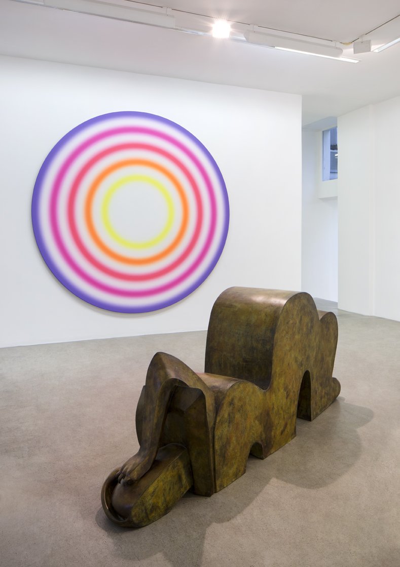 galeriemennour's tweet photo. Come to @kamelmennour — 47 rue Saint‑André des arts, Paris 6 — and visit our new group show.
Until March 10, 2018.
#ValentinCarron, #CamilleHenrot, #AnishKapoor, #AlicjaKwade, #BertrandLavier, #ClaudeLévêque, #FrançoisMorellet, #ChristodoulosPanayiotou, #GinaPane, #UgoRondinone https://t.co/SFHNAjQwip