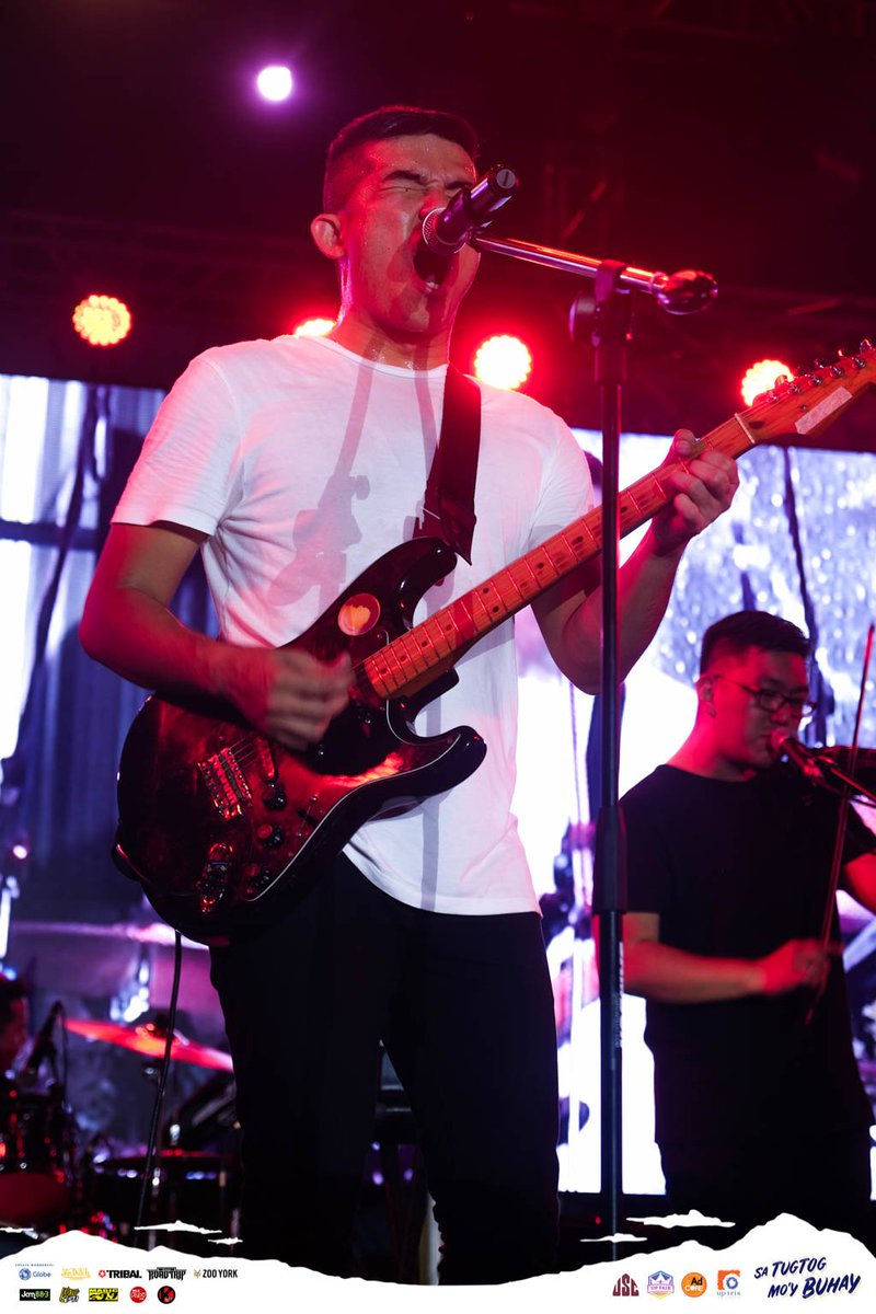 UP_Fair's tweet image. &apos;Di makukumpleto ang gabi kung wala ang @halemusicph sa #CosmosUPFairFriday!

#MissionCosmos #CosmicEncounters
#UPFair2018 #SaTugtogMoyBuhay