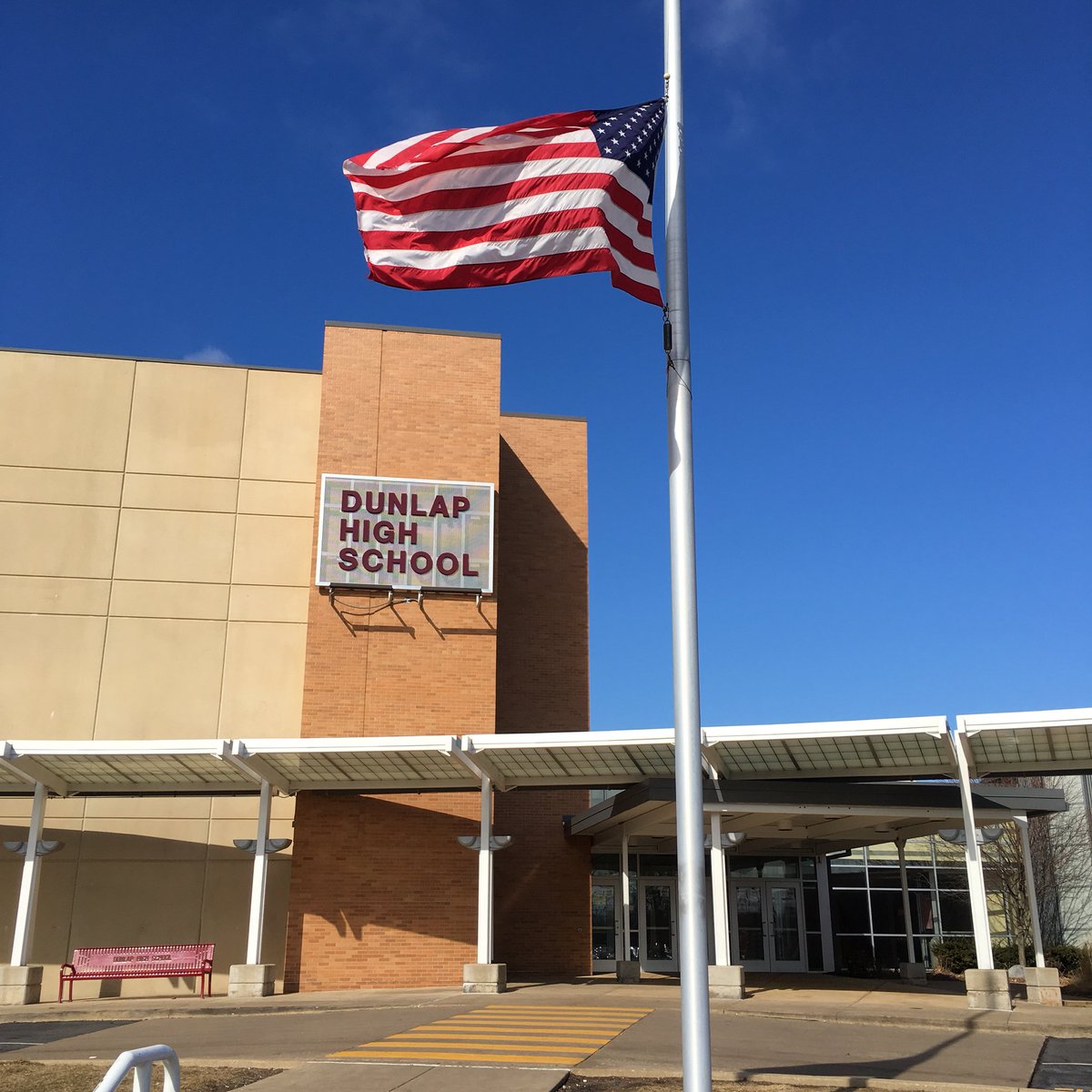 camallen4's tweet photo. @PrincipalMSD as a former student of MSD, my school in Dunlap, IL sends prayers and love to Parkland. ❣️ https://t.co/AJGWWoCQur