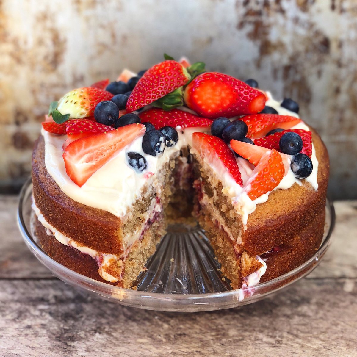 The Happy Pear On Twitter Vegan Victoria Sponge Cake Recipe Vid Just Live On Our Youtube Channel Such A Wonderful Classic Delicious Cake That Tastes Of Summer A Lovely Cake To