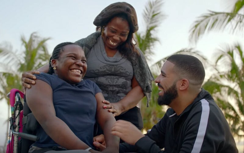 MrFilmkritik's tweet photo. Drake had a $996k budget for his "God's Plan" video... and he gave it all away. The fact that Drake dropped a video blessing Florida high schools this week is crazy. Talk about God’s plan. https://t.co/XYG7OCJ4mA