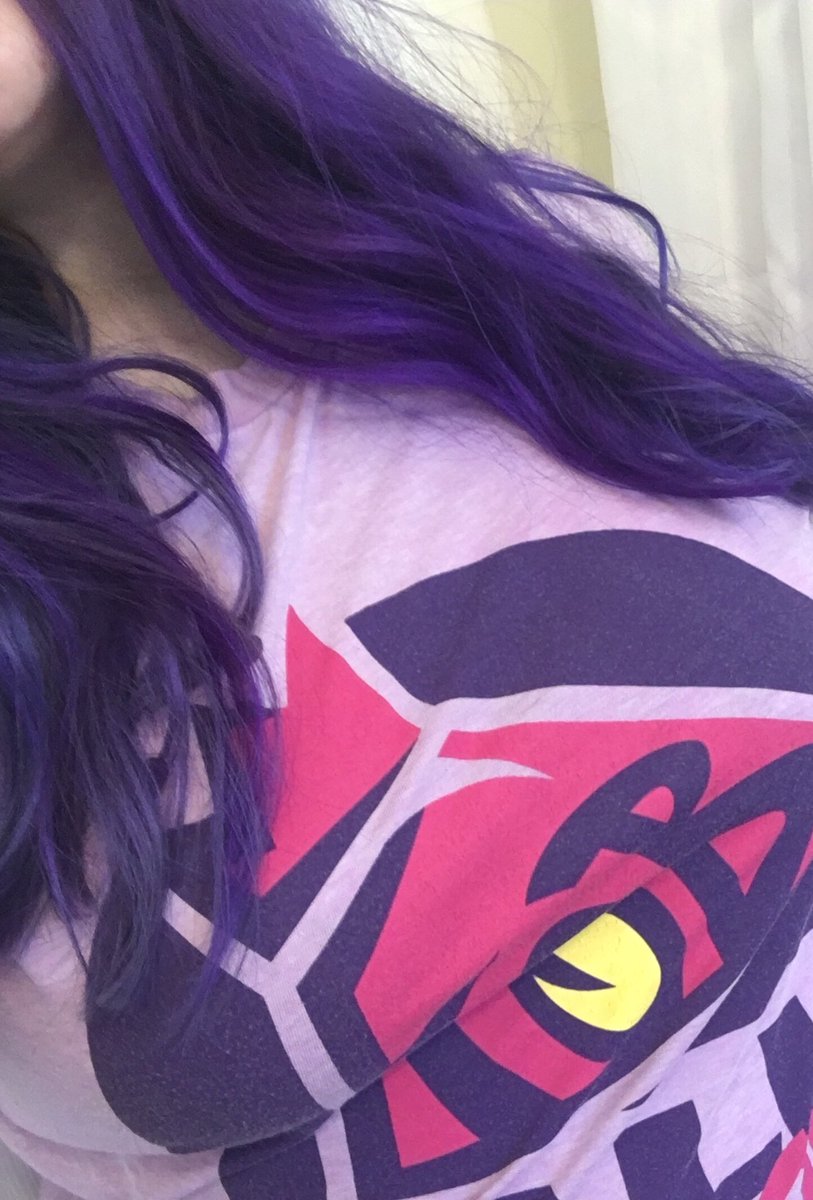 DearDeanna's tweet image. Are you even really a @falloutboy fan if you don’t dye your hair purple? @petewentz #FOBFriday #FOBMania