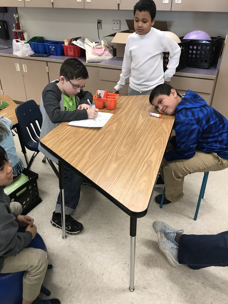 MsLarsonOtters's tweet photo. A little competition to see who can come up with the most verbs and their tenses in 5 minutes! https://t.co/eQMWETfxLd