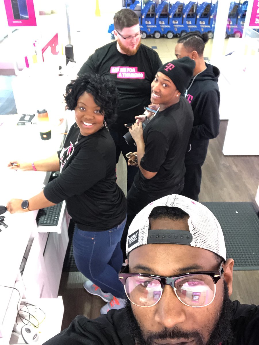J_LovesYou1's tweet photo. When it goes down at McCain!!! https://t.co/jTqKwuHbSg
