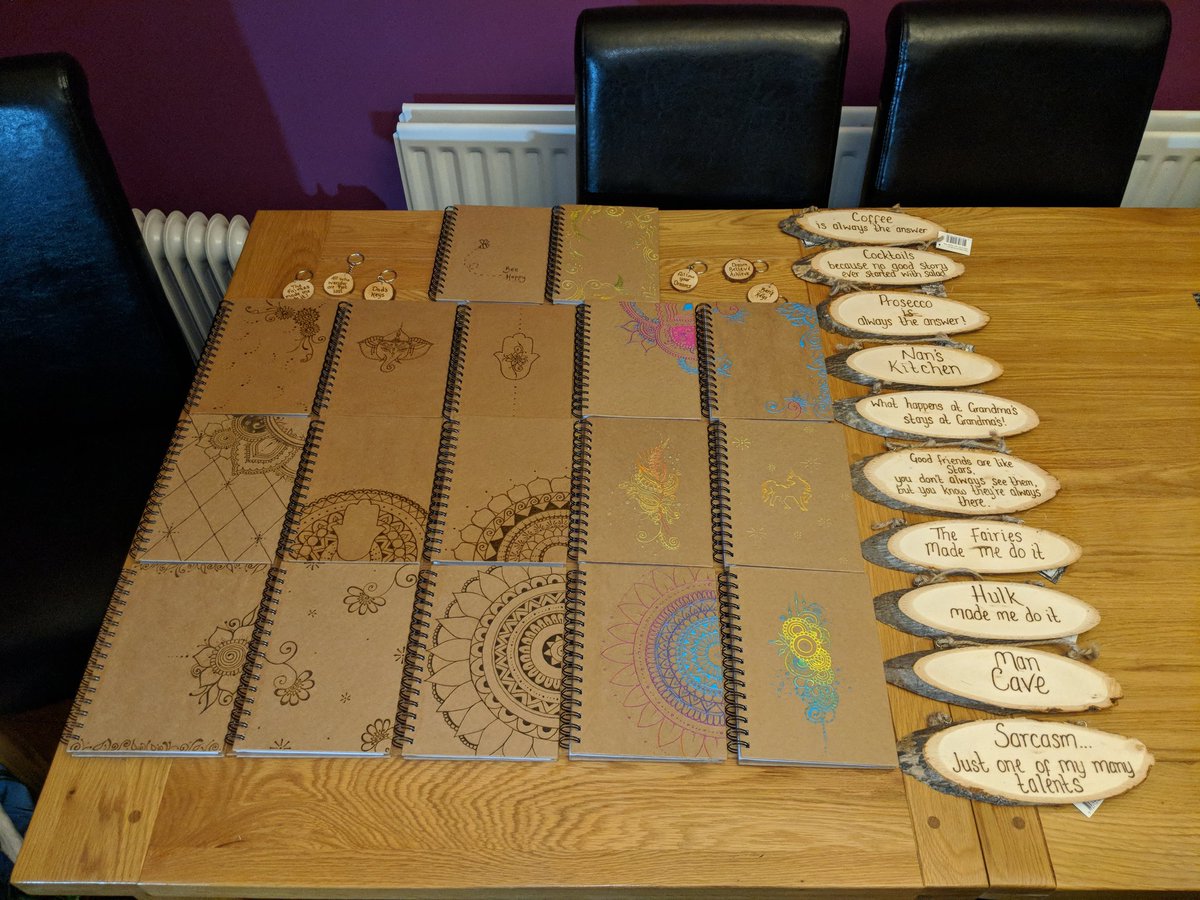 GlitterartyB's tweet photo. Some of my recent makes...love getting creative 💙
#glitterartybeauty #hennagifts #hennainspiredgifts #notebooks #plaques #keyrings #gifts #handdecorated https://t.co/y5WnTP6mt7