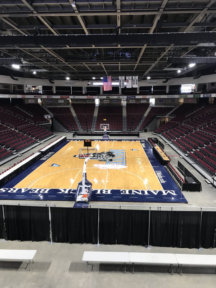 WABeanSons's tweet photo. #heybangor @WABeanSons wants to wish all teams competing in the 2018 #basketball tourney playoffs #GoodLuck https://t.co/xF0ekzrlrV
