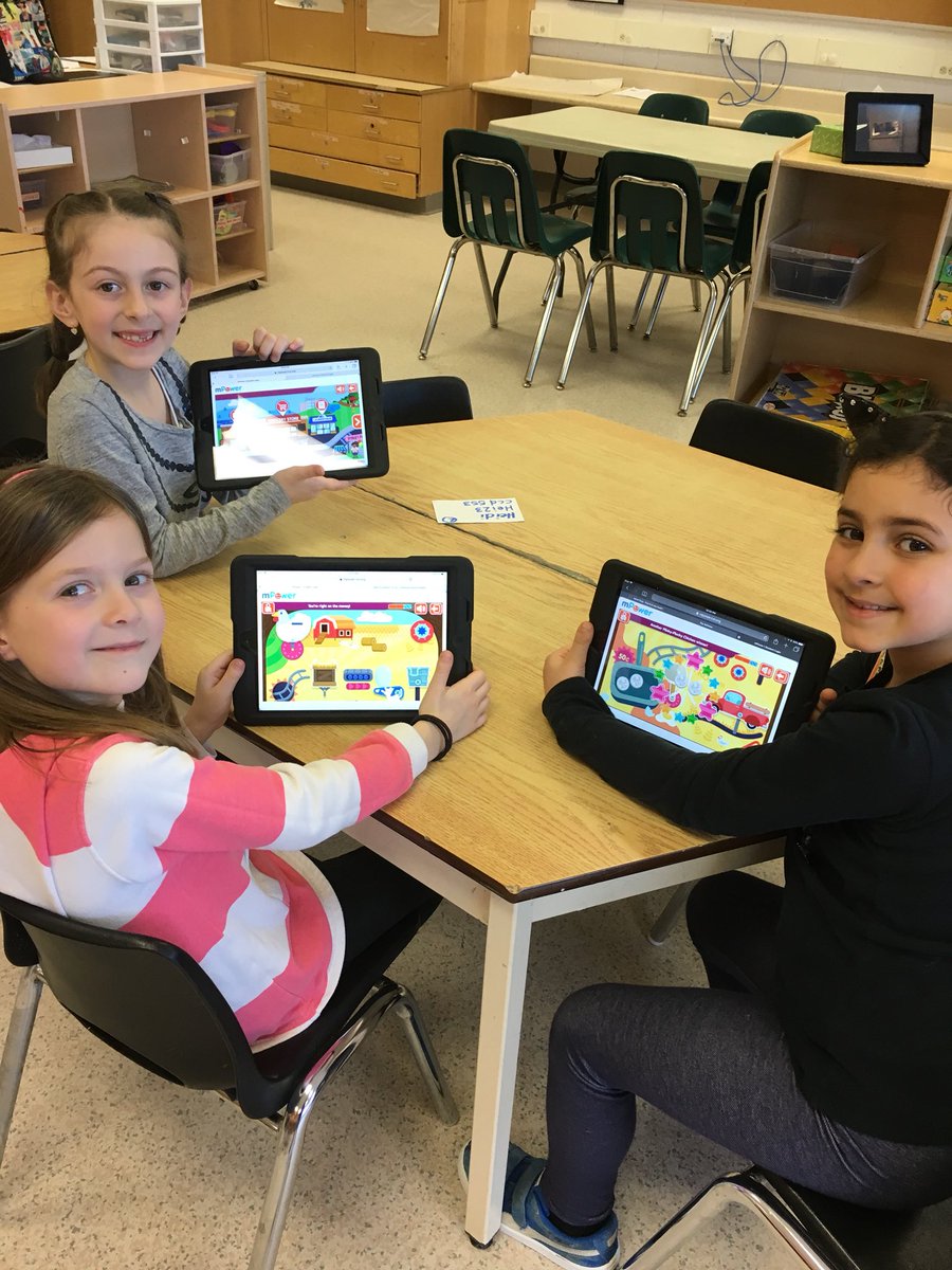 jolyn_commsso's tweet photo. Playing math games is fun with MPower! #mpowerclub #holyfamilystars @HOFAM_DPCDSB https://t.co/vMwMmE7D7i