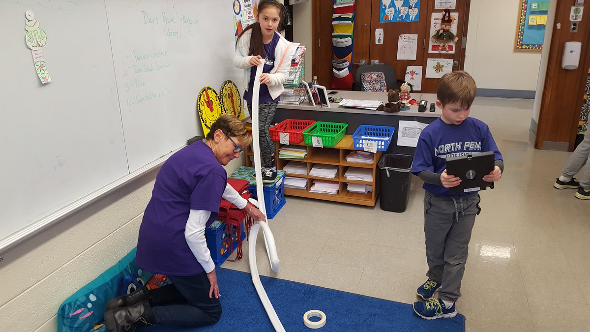 SASD_WestBroad's tweet image. WBSE STEAM Day! Break out boxes, Minecraft, catapults, slime, motion, problem solving &amp;amp; team work! #soudysteam #sasdnext