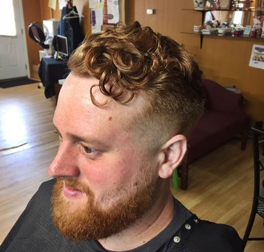 BeardGuyz's tweet photo. Barber spotlight features Rusty Barber if you're in the area stop by Jesse's Hair Salon and sit in his chair π #bearded #beardbarber #barbers #beardguyz #myuniversalvip https://t.co/eyvD20OCxo