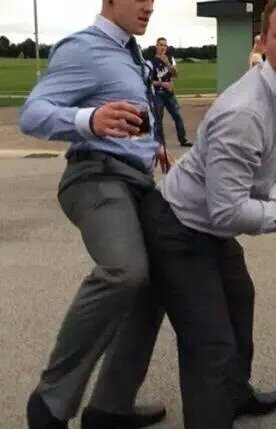 StraightLoads's tweet photo. When straight guys get drunk and start grinding - New Videos Uploaded daily @ https://t.co/XiCA5Qepbs #gay #gayporn #gaysex #sex #gaysuck #gayblowjob https://t.co/Qo6GCsmbHd