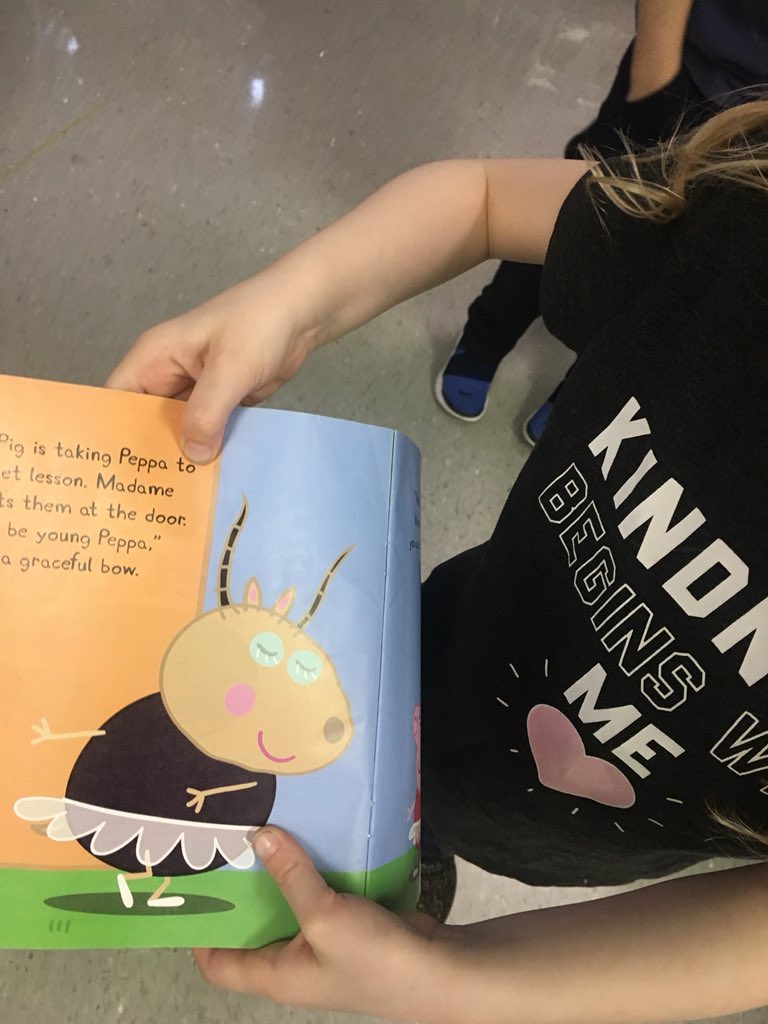 msjohnsonlres's tweet photo. Counting how many sight words we can find in our books! #sightwords #WCPSlead @LostRiverElem https://t.co/p0Xfo2NQxf