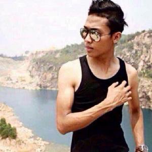 puterihyun's tweet photo. OMG! You have to see this. #BIGOLIVE > Go combo go share guys😘😘😘😘.  
https://t.co/CA2HKdG1EX https://t.co/Dgg5zweJEc