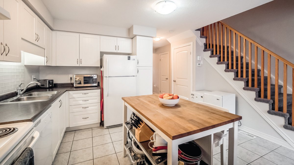 trilliumwest's tweet photo. NEW | Enjoy some easy-living in amenity-rich Westminster Woods --> https://t.co/akW3TudZQU @tw_Jhalford #MovetoGuelph https://t.co/6Yqxdzqbwq