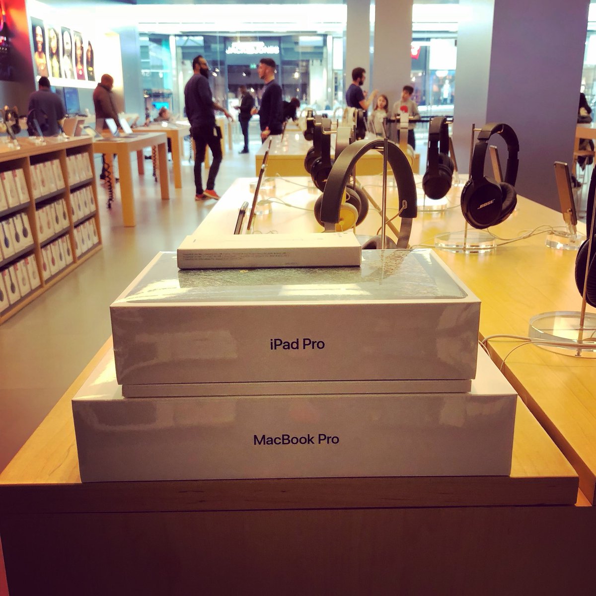 FocusRigging's tweet photo. Well that just turned into an expensive trip to @intuwatford 😳 Some new @Apple gifts for the Managers to keep us ahead of the game with our ever growing client base #intuwatford #apple #applewatford #macbookpro #ipadpro #gifts #mangers #officework #workonsite #workonthemove https://t.co/1kRV8s8rLn