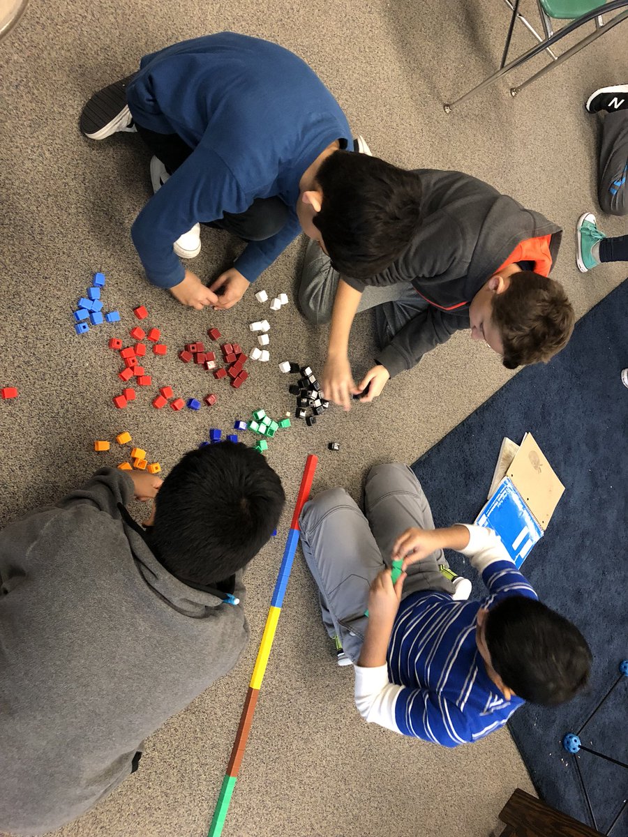 mrszavich's tweet photo. Ss wanted to count the cubes, so they worked collaboratively, specialized, and were interdependent! We grouped the cubes by 10’s and we have 511 ;) @OneWattles #economics #learningwhileweplay #math https://t.co/5qk2hQOH7u