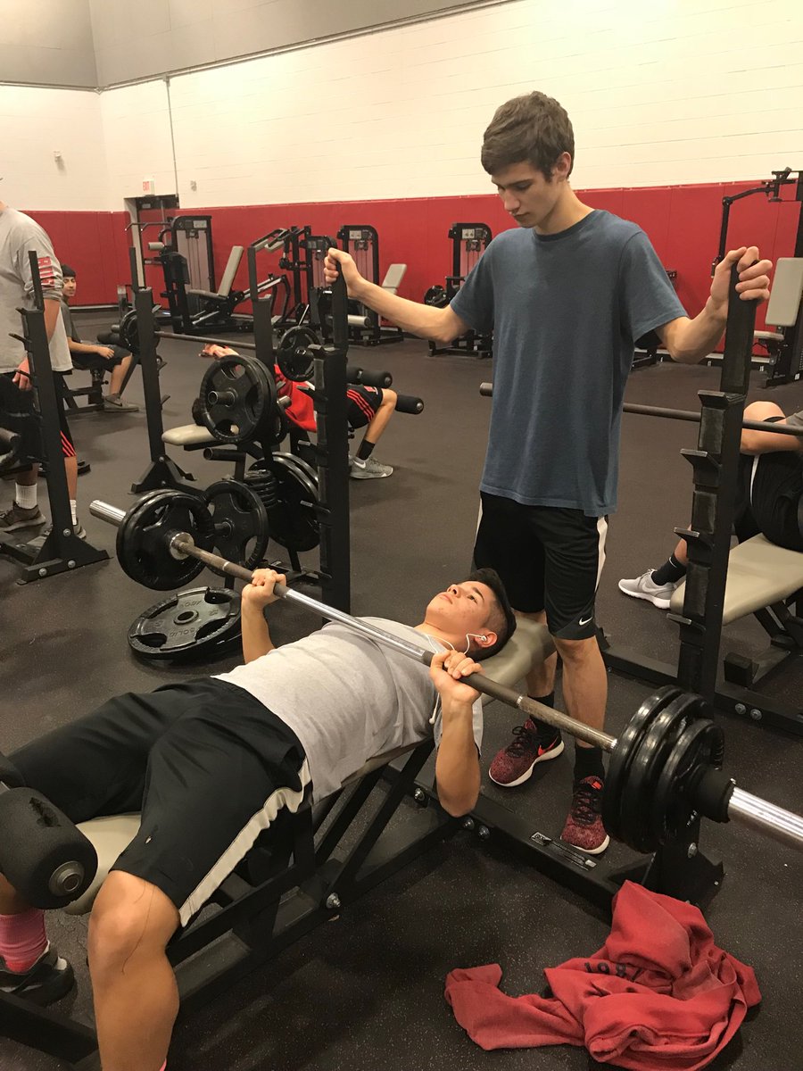 Coach_Lewin's tweet photo. #PauseBench #HHSPE https://t.co/iXhVLgytDo