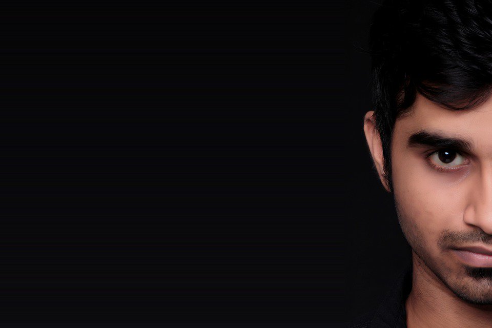 Let's start with some truth: everyone makes mistakes. Everyone has failed at something! Right? Well, here is what you need to stop now: qoo.ly/mdmyi #success