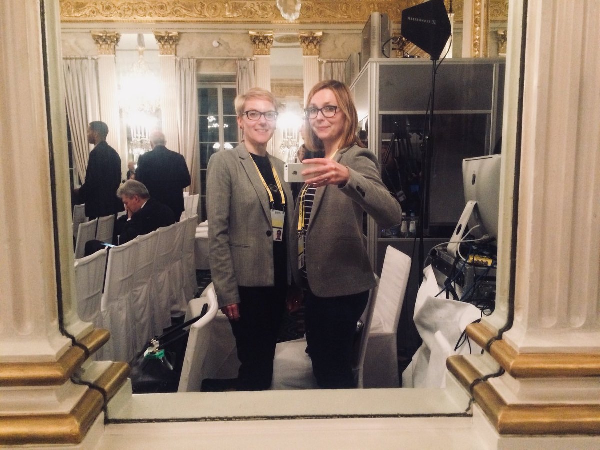 CHegenbart's tweet photo. #MSC2018 Partnerlook @tatjana_vogt https://t.co/PIJBosIhmx