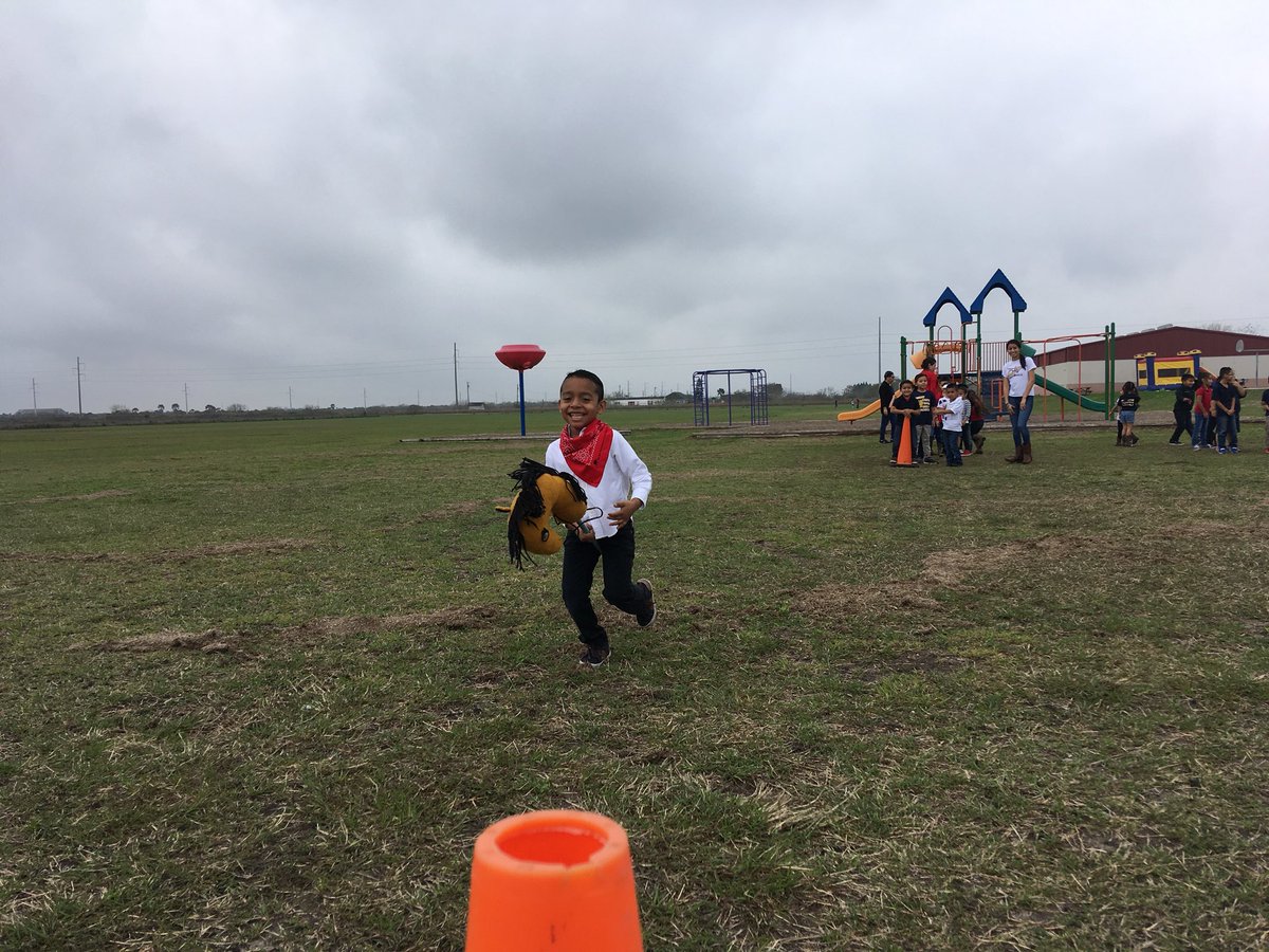 CoachLucio320's tweet photo. Rodeo day at PLE #iteachPLE https://t.co/nVbCuKYzul