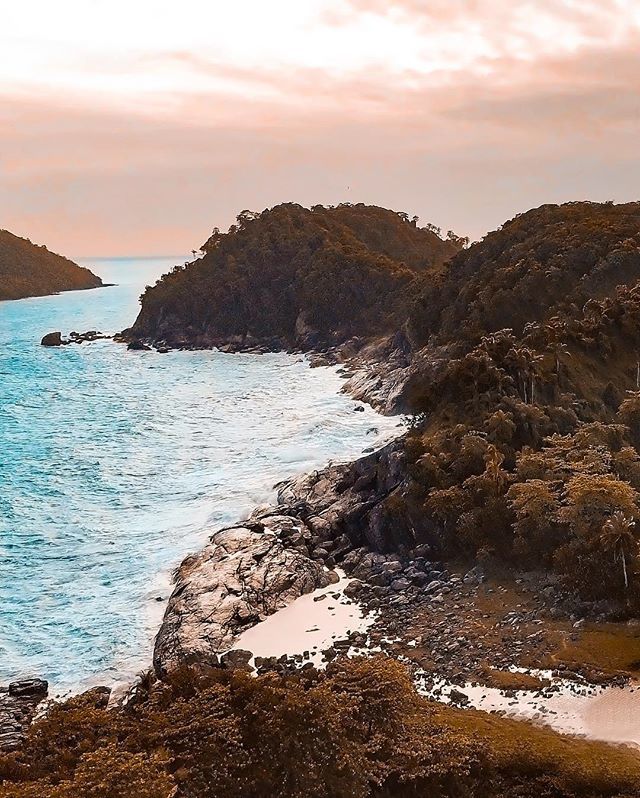 partissimo's tweet photo. I will never get tired of this landscape 🚁✨🏝
•
#landscape #photography #drone #picture #picoftheday #travel #model #tour #world #globe #globetrotter #shooting #video #music #videomaker #film #igkillers #brasil #island #ocean #sea #vision #destination… https://t.co/haIpjzR4ym https://t.co/Kf6CVy2umL