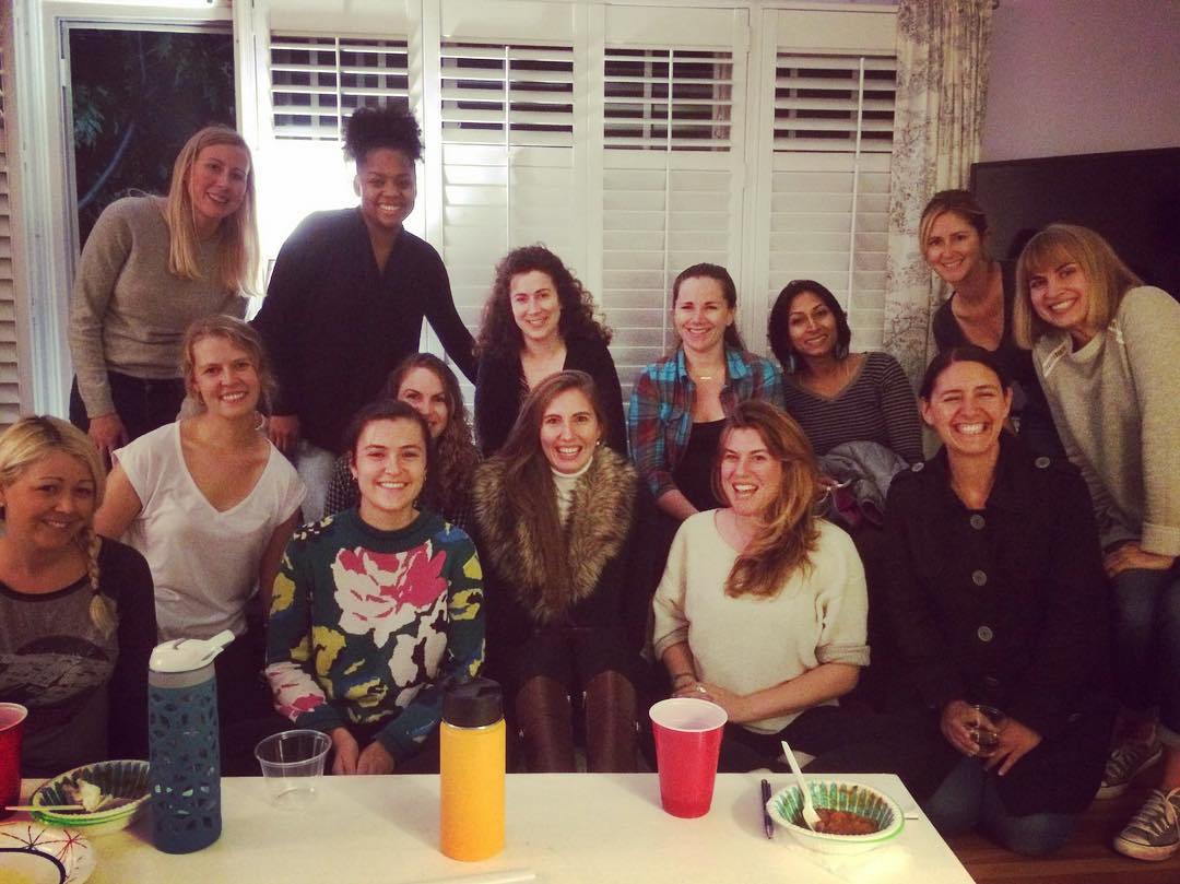 cindybaer's tweet image. A roomful of women directors supporting other women directors.  #femalefilmmakerfriday @WeddingInvMovie @OddBrodsky @SarahMosh @LSOSFilm @NikkiBraendlin @filmfatalesLA @AWD_Directors