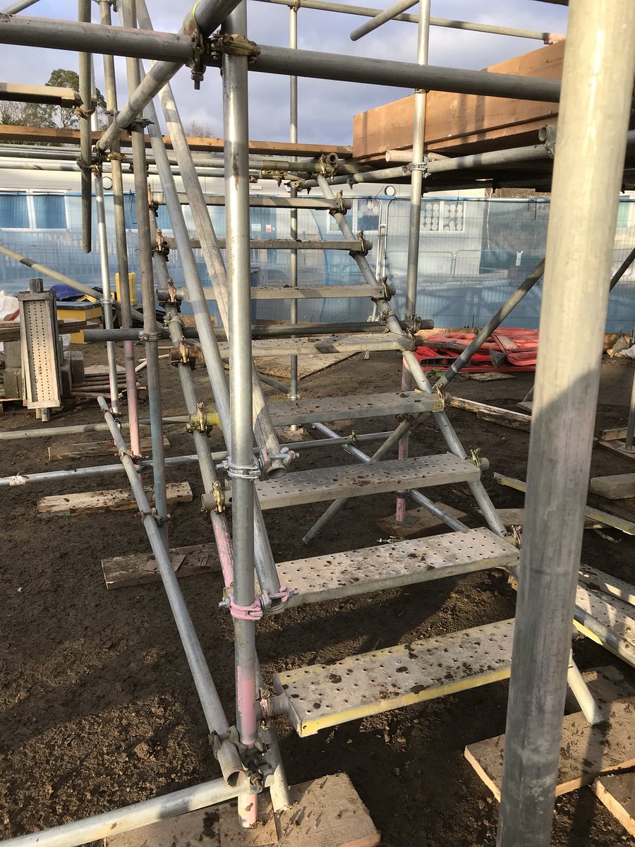 ASLScaff's tweet image. Another busy week for the ASL UK Scaffolding boys!!! 2 teams out getting it done!!! Well done fellas!! #scaffolder #scafflife