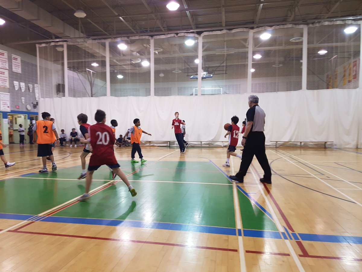 MissChapman009's tweet photo. basketball playday! #kells https://t.co/aa5dNg4LD2