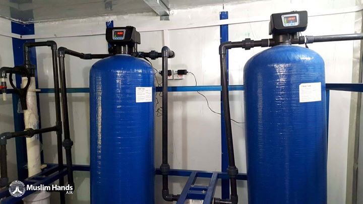 MuslimHandsMRP's tweet photo. Do You Remember?

A week ago we completed survey for Water Filtration Plant at KOTLI AJK. Alhamdulillah  #MuslimHands team on ground is working with full spirit to complete this Community Sustained Filtration Plant in time. 
Thanks to our generous donors for the GIFT OF WATER. https://t.co/n5b41PBVS9