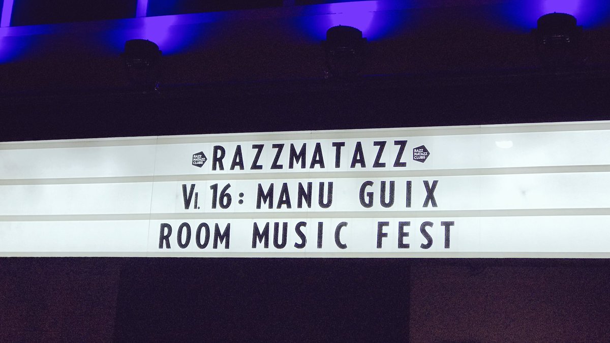 CajaMusicaBCN's tweet photo. Ya en @RazzmatazzClubs preparando para el concierto de @ManuGuix en #RoomFestival !! Gracias a @VicArtsl como siempre por ponerlo tan facil siempre! 🔝📸🤘🏻 #ManuGuixenConcierto #ManuGuix https://t.co/pG7Xqv0wO5