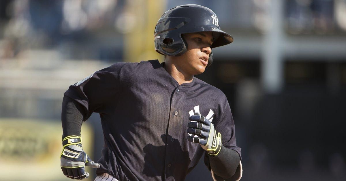 NYDailyNews's tweet photo. Yankees infield prospect Thairo Estrada recovering after being shot in hip last month https://t.co/Wcl0PAKGJ1 https://t.co/a4ZqpJu4Ub