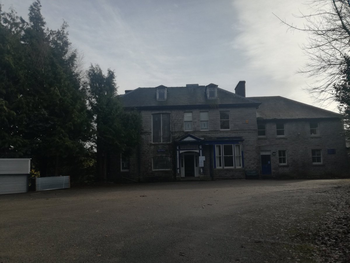 IanMatthews17's tweet image. What a difference a week makes.... Fencing Monday, Tuesday, tree clearance Wednesday onwards. The size of the site where we are building a new SEN school for @CumbriaCC  can now be seen. Asbestos and demolition next up.  #builtbyseddon #greatprogress #hardwork