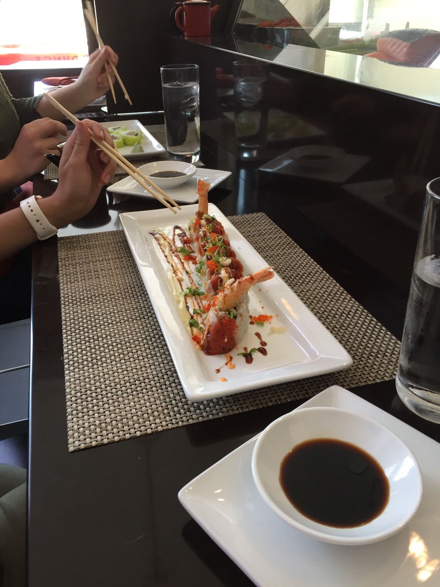 BaikuSushi's tweet photo. Pull up a seat and grab a bite to eat! https://t.co/YTGOcYIgHH