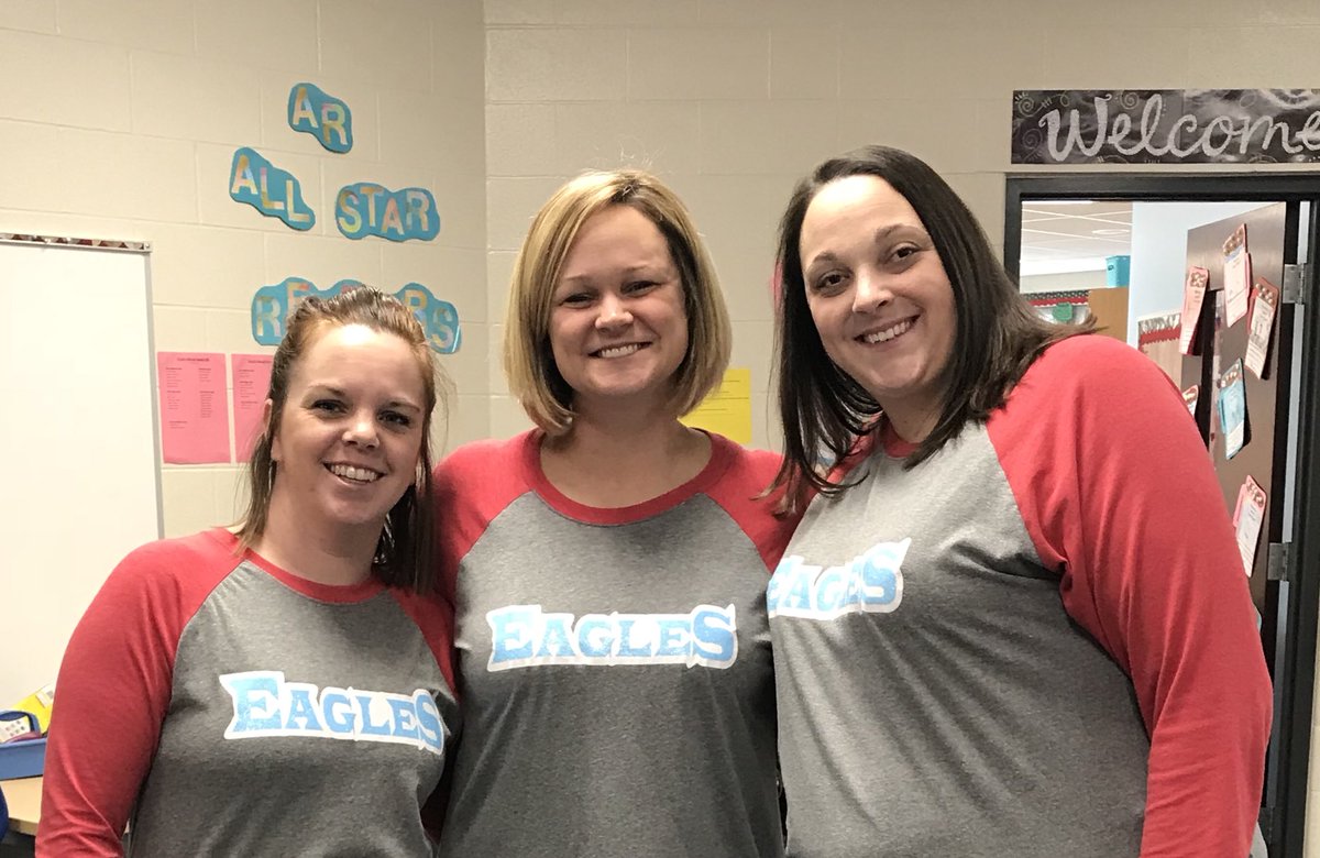 mrseckelteach's tweet photo. The dynamic trio at work!!! #goeagles https://t.co/YTtMKepA5C