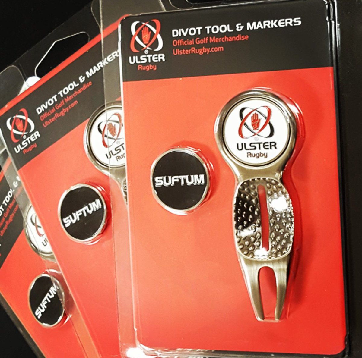 prem_licensing's tweet photo. Show your support for @UlsterRugby on the #golf course with our official divot tools ⛳ #SUFTUM #Pro14 https://t.co/iK98vfOBqD