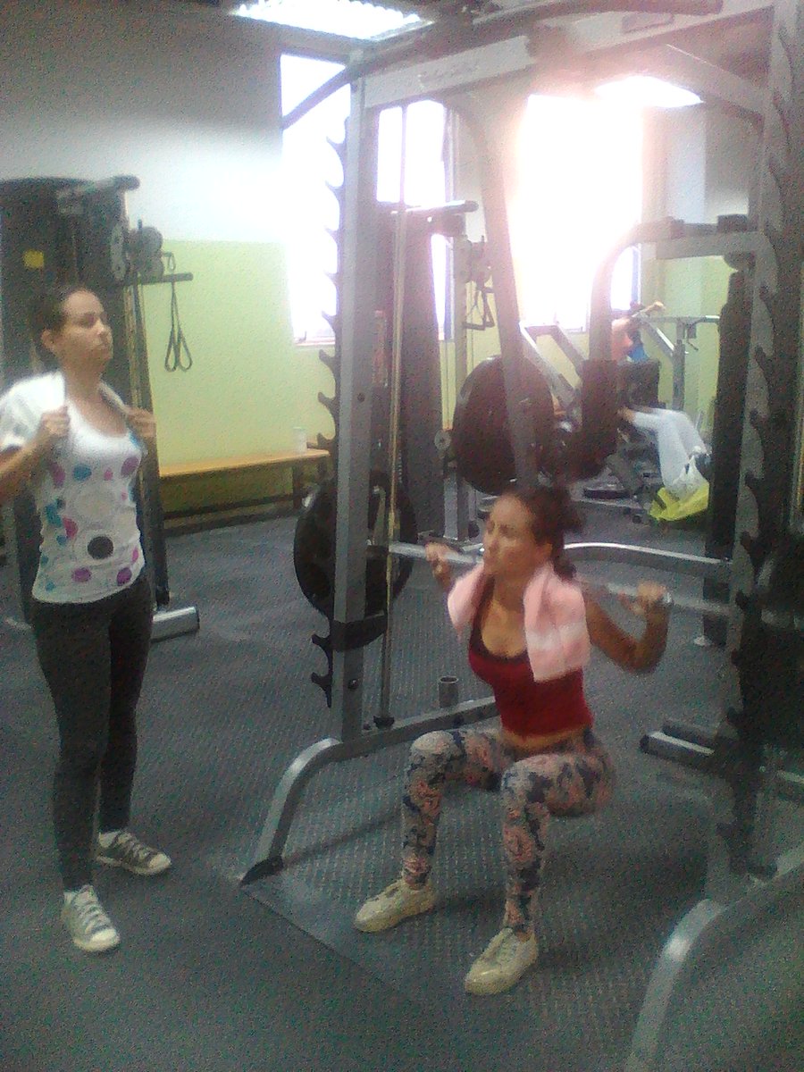 MPV_Carabobo's tweet photo. Diferentes actividades realizandoze este viernes  #16Feb Area de musculacion @GBMP_LomasdeF @mimouvargas @CDCemergency https://t.co/EB6XPQCZ2j