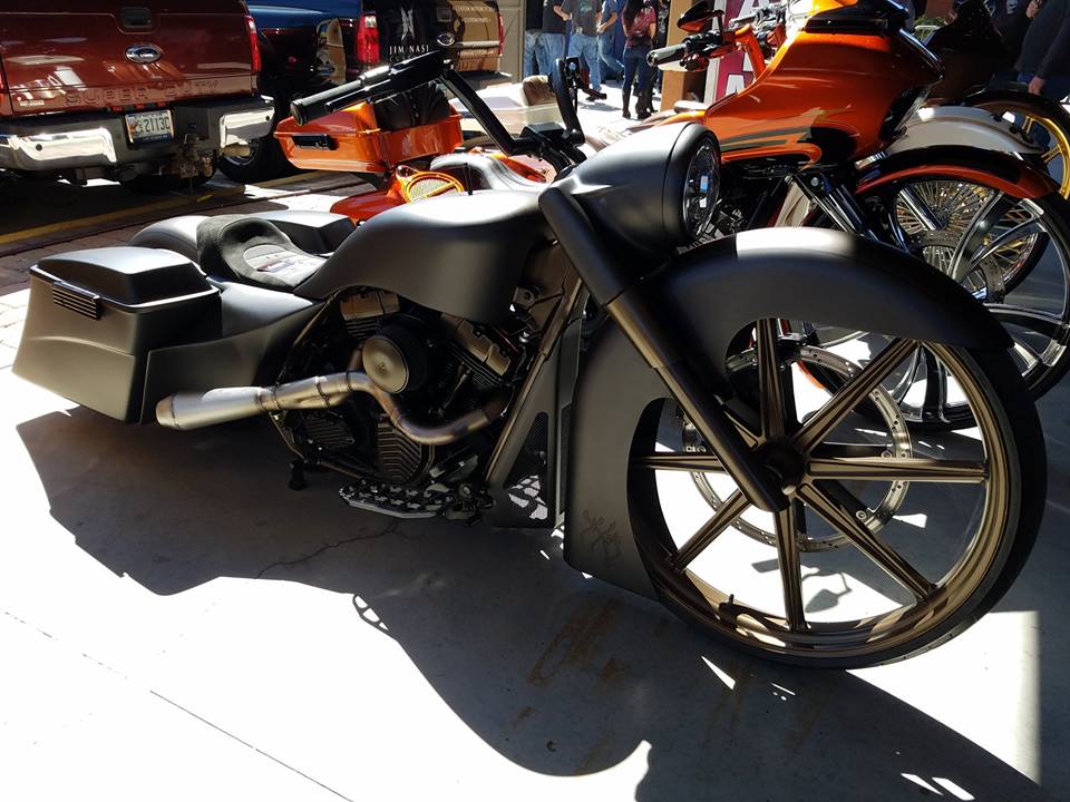 BaddestBagger's tweet photo. #FlashbackFriday #FBF We had a record-setting 150 bikes enter Baddest Bagger at Daytona Bike Week last year! How many will there be this year?! #fridayfeeling #baggernation #urbanbagger #baddestbagger #americanbagger #motorcycleshow https://t.co/zW7dCgFeAZ