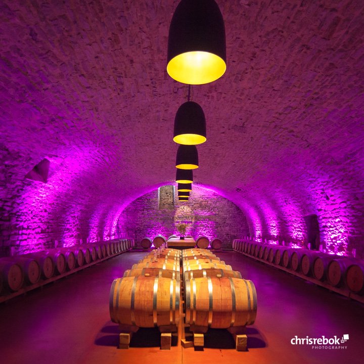 ChrisRebok's tweet photo. Fasskeller der Winzer Sommerach, moderne #Weinarchitektur aus #Franken Weiter Bilder unter https://t.co/u3jgn5X2vl #weinfotograf #weinfotografie #chrisrebok https://t.co/FwTxD1YzHk