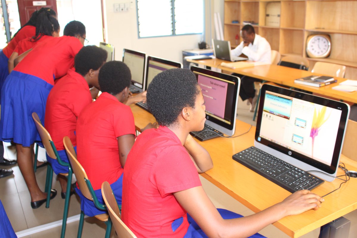LegacyGirls_'s tweet photo. Our core values as a learning community encompass individual personal development alongside subject specialist enhancements with industry-linked learning experiences. #legacy #shs #Ghanaschools #mentor #lifehacks #women #internships #schoollifebalance #afterschoolprogrammes https://t.co/saqPFWwlo6